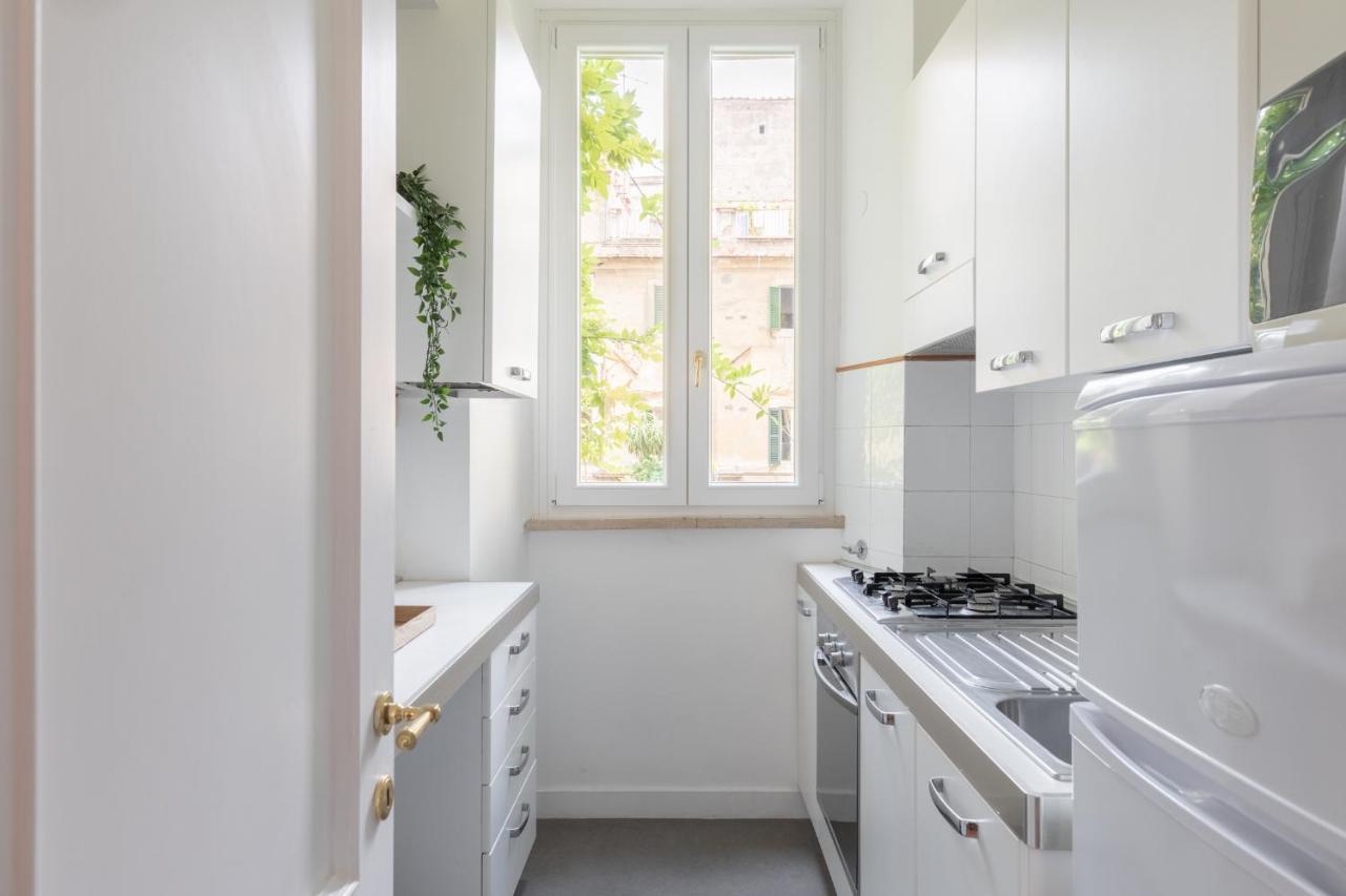 Iflat Elegant Apartment In 18Th Century Palace Rome Exterior photo